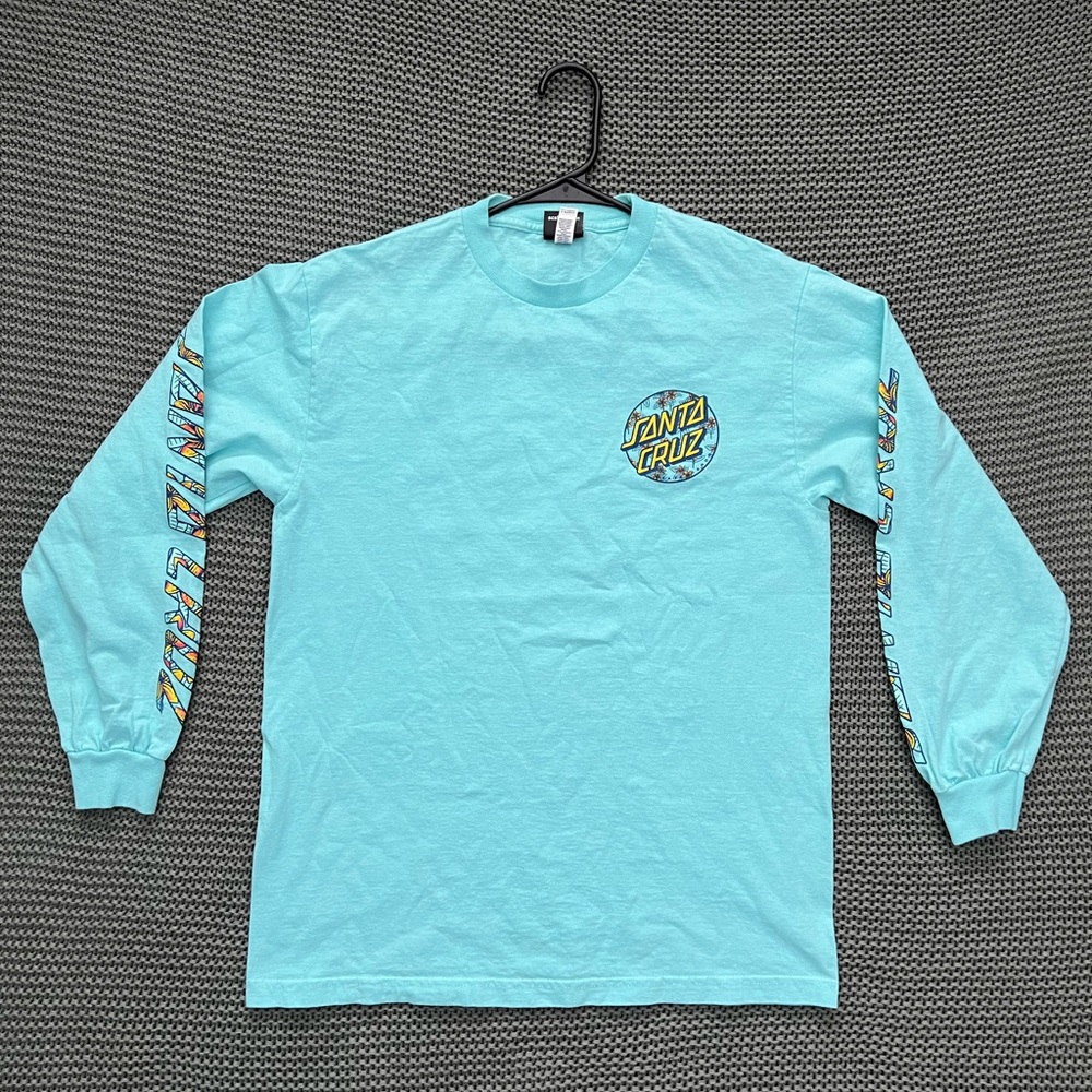 Santa Cruz long-sleeved tee 😋